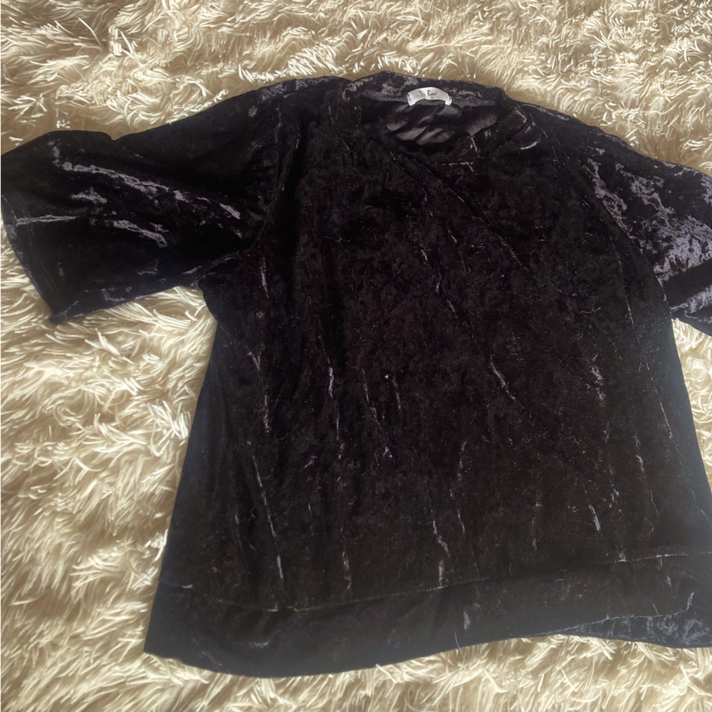 Black crushed velvet t shirt